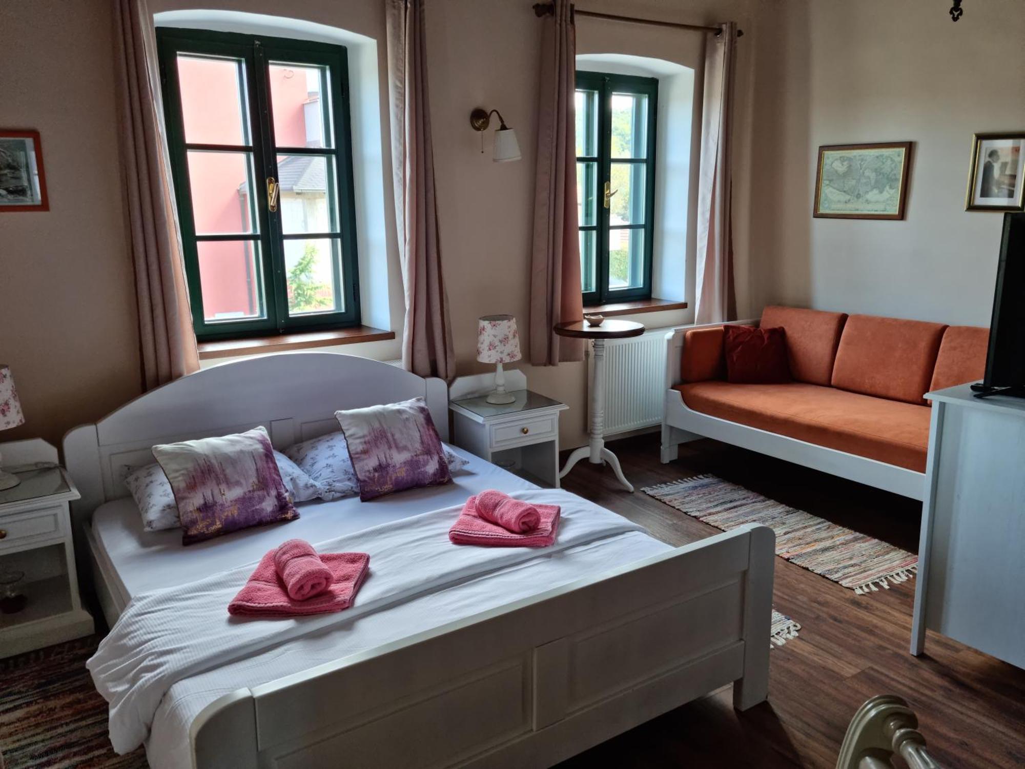 Taverna 1860 Rooms & Apartments Donja Zelina Ngoại thất bức ảnh